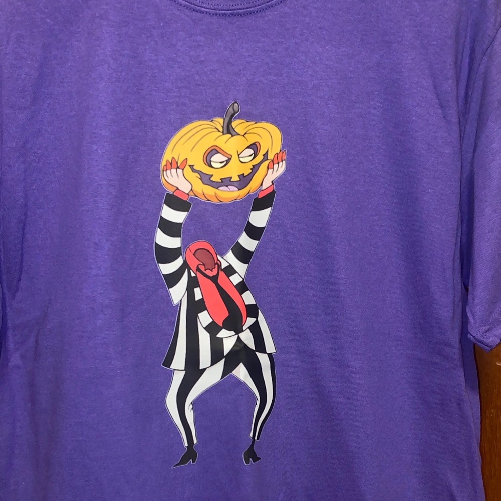 Beetlejuice cartoon pumpkin tee w/back detail